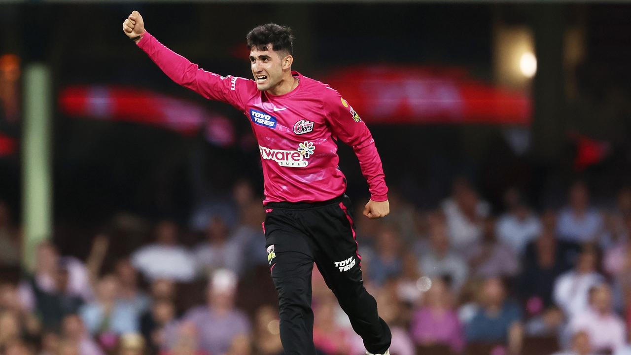 Izharulhuq Naveed celebrates a wicket. Picture: Matt King/Getty Images