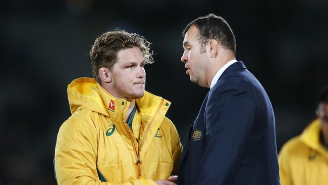 AUCKLAND, NEW ZEALAND - AUGUST 25:  Head Coach Michael Cheika of the Wallabies consoles Michael Hooper after The Rugby Championship game between the New Zealand All Blacks and the Australia Wallabies at Eden Park on August 25, 2018 in Auckland, New Zealand.  (Photo by Anthony Au-Yeung/Getty Images)