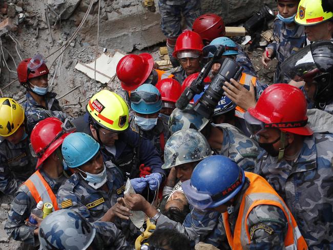 Nepal earthquake: Teenager Pemba Tamang alive after five days trapped ...