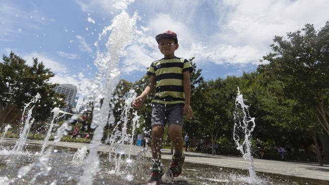 Fountains, such as these in Sydney, can bring temperatures in the surrounding area down. Picture: Brook Mitchell/Getty Images