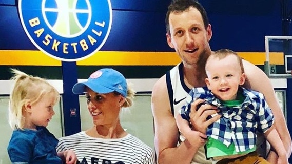 Joe Ingles and wife Renae with their children in Utah. Picture: @renaeingles/Instagram