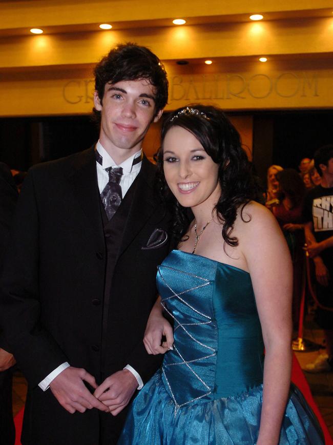OCTOBER 01 2005, NEWS -GCB, Reporter: Katrina Details: Emmanuel College formal held at the Gold Coast International Hotel. Kyle Super and Stacey Gray. Pic: Jodie Richter