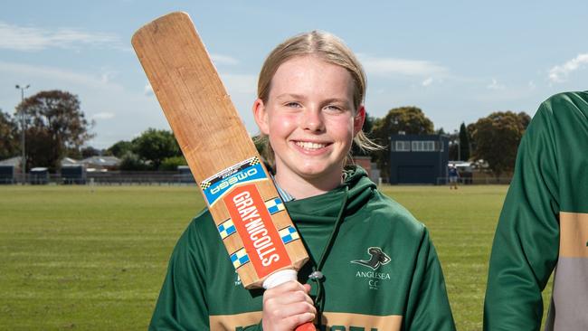 25-11-2022 Jarrod Taylor and daughter Annie, 13, will both make their A grade debut for Anglesea Cricket Club. Picture: Brad Fleet