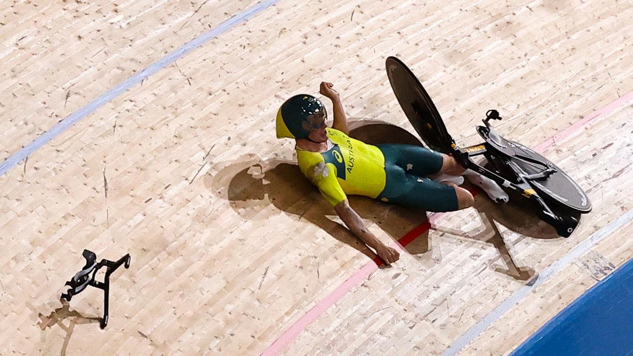 Alex Porter’s handlebar snap and fall become one of the shattering images of the Tokyo Olympics. Picture: TASS/Getty Images