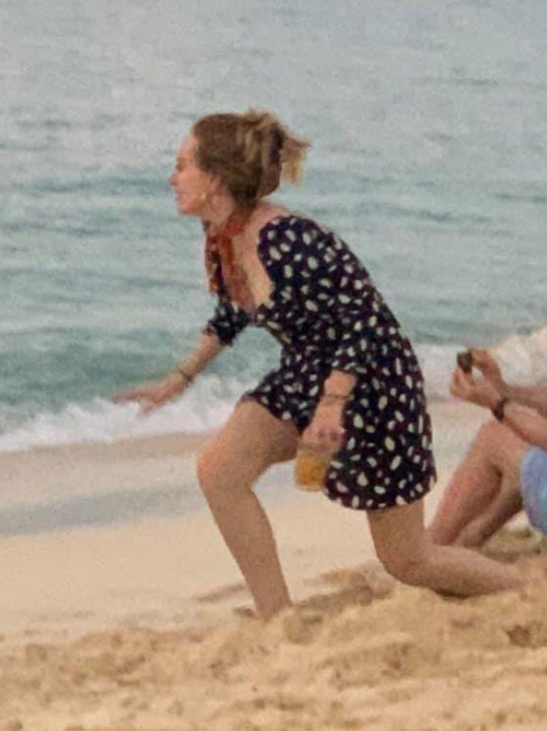 Singer Adele Shows Off Weight Loss During Beach Holiday With Harry