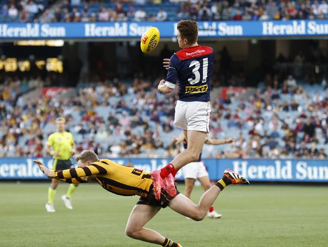 Bayley Fritsch flies for a great mark. (Photo by Darrian Traynor/Getty Images)