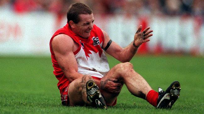 Daryn Cresswell will always be remembered for the time he whacked his dislocated left knee back into place in 1997.