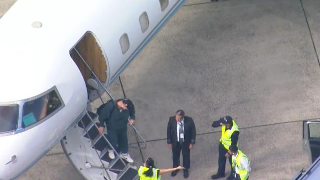 Travis Kelce arrives at Sydney Airport Picture: 9NEWS