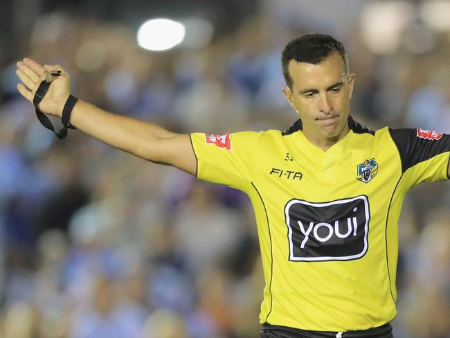 SYDNEY, AUSTRALIA - MARCH 30:  Referee Matt Cecchin awards a penalty to the Sharks during the round four NRL match between the Cronulla Sharks and the Melbourne Storm at Southern Cross Group Stadium on March 30, 2018 in Sydney, Australia.  (Photo by Mark Evans/Getty Images)