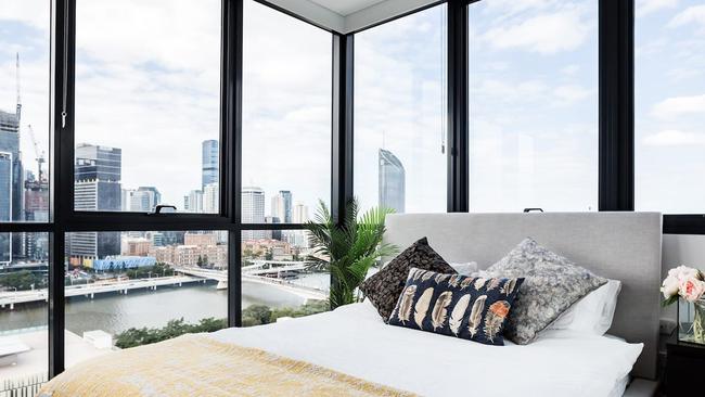 A two-bedroom Airbnb apartment in South Brisbane with city and river views.