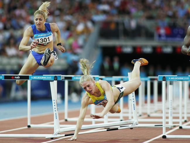 Sally Pearson takes a tumble at the final two hurdles at the Melbourne Commonwealth Games in 2006.