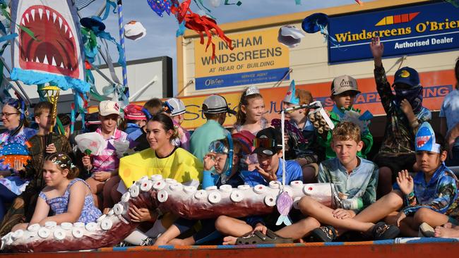 Ingham State Primary School. Photographs from the Maraka Festival Street Parade around the Ingham central business district on Saturday. In an ‘Under the Sea’-themed celebration of all things Hinchinbrook, school students, community organisations, emergency responders and contestants vying for the prized Queen and Princess titles paraded around Rotary Park in the centre of the town. Picture: Cameron Bates