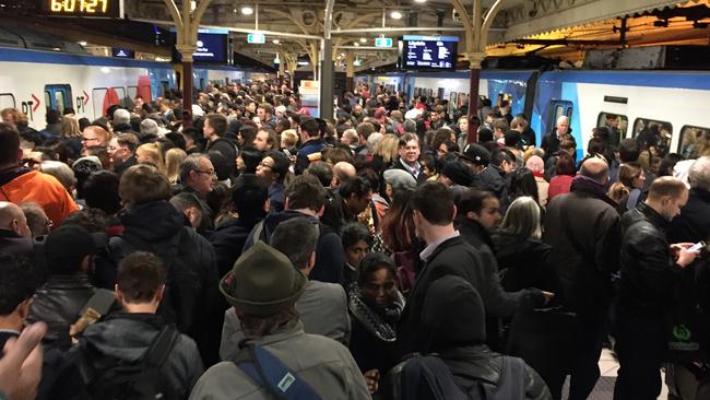 Melbourne public transport complaints about unreliable public transport ...