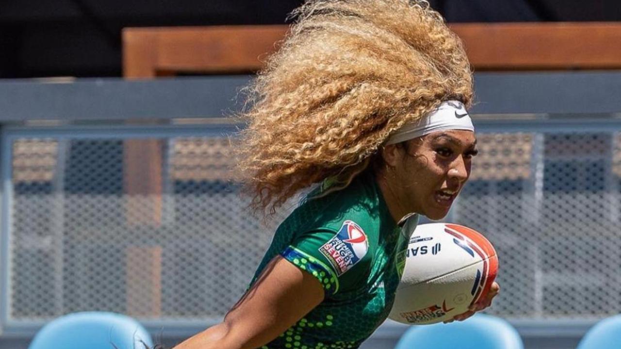 The Roosters have made history by signing sevens star Liz Tafuna after she impressed scouts at the combine in Las Vegas earlier this year.