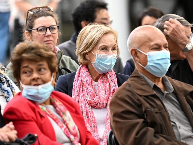 BRISBANE, AUSTRALIA - NewsWire Photos - JULY 19, 2022. People were face masks in central Brisbane as covid infections and hospitalisations are on the rise.Picture: NCA NewsWire / Dan Peled