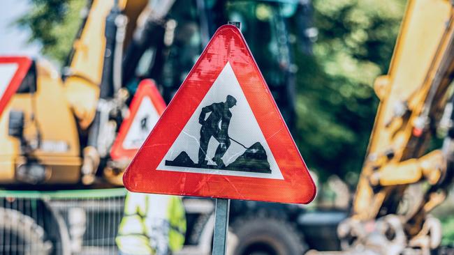 Flood recovery work on 36km stretch between Crows Nest and Mt Bingara