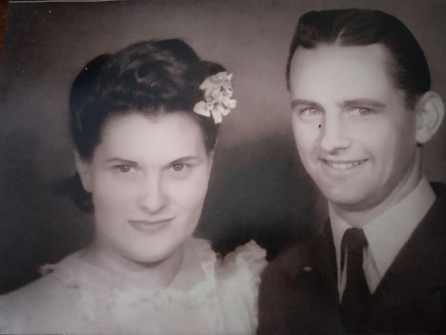 George and Mary Gnezdiloff were married in 1947 after their return from Europe and would go on to have five children.