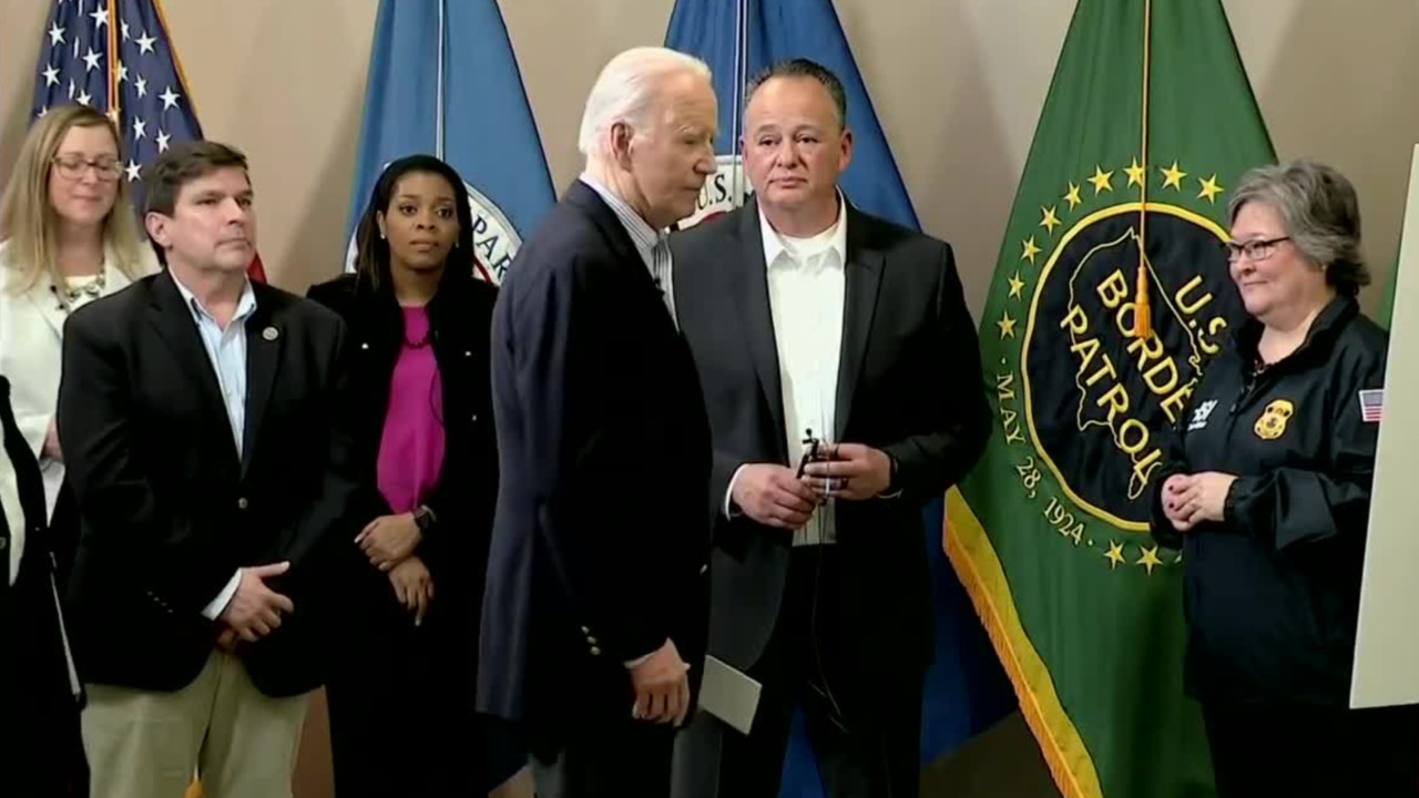 'Where am I going?': Joe Biden admits he's lost in 'embarrassing' hot mic moment