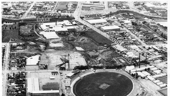 Aerial view of the Thebarton Oval 1970.