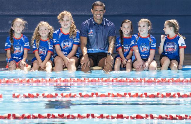 Tim Cahill with Krystal Fairley, Lily Cooper, Mia Cooper, Shayla Fairley, Annabel Vandermeer and Taya Stolzenhein. Picture: Matthew Vasilescu