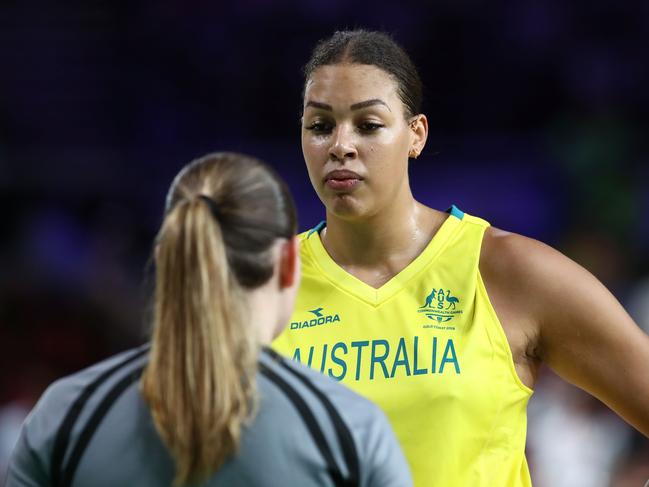 GOLD COAST, AUSTRALIA - APRIL 14:  Elizabeth Cambage of Australia reacts during the Women's Gold Medal Game on day 10 of the Gold Coast 2018 Commonwealth Games at Gold Coast Convention Centre on April 14, 2018 on the Gold Coast, Australia.  (Photo by Hannah Peters/Getty Images)