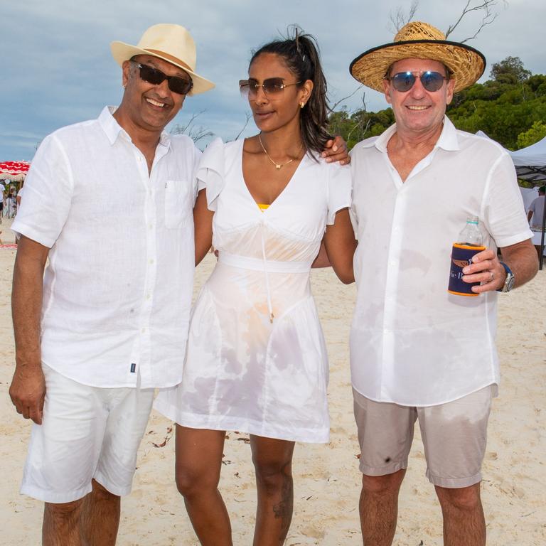 White on Whitehaven Andrew Pattinson Vampp Photography Airlie Beach