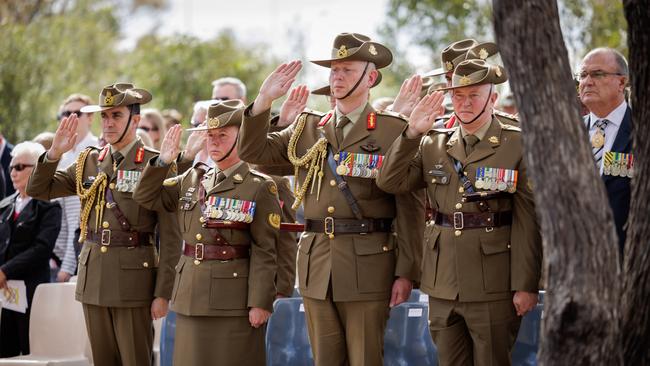 (L-R) Chief of Army, Lieutenant General Simon Stuart; Regimental Sergeant Major-Army, Warrant Officer Kim Felmingham; Commander Aviation Command, Major General Stephen Jobson; Command Sergeant Major Aviation Command, Warrant Officer Class One Michael Clarke.