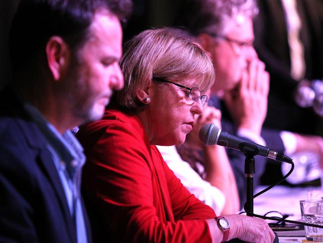 Mackellar Labor candidate Rhonda Funnell told the audience of her commitment to education.