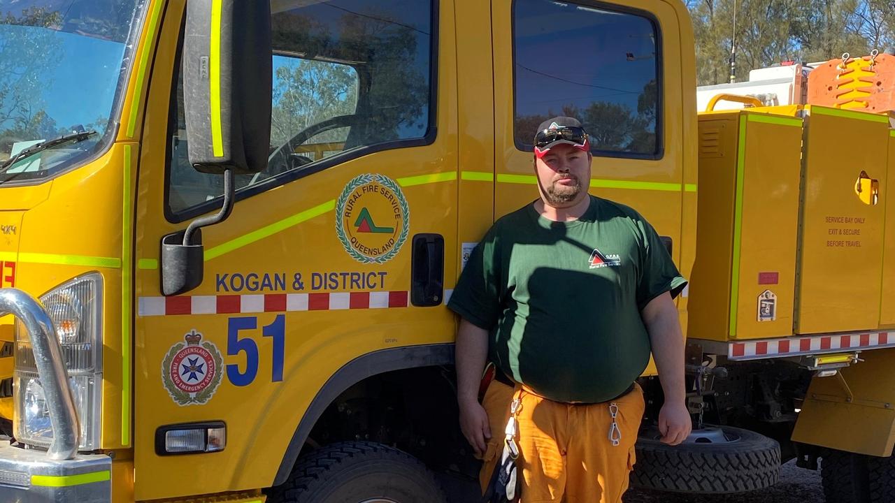 Tributes flow for Kogan firefighter Stuart Larkin killed in late-night ...