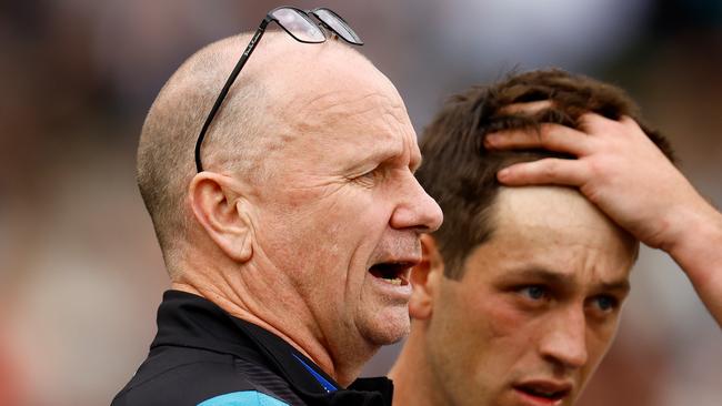 Ken Hinkley is under the pump, But Ollie Wines is backing in his coach. Picture: Getty Images