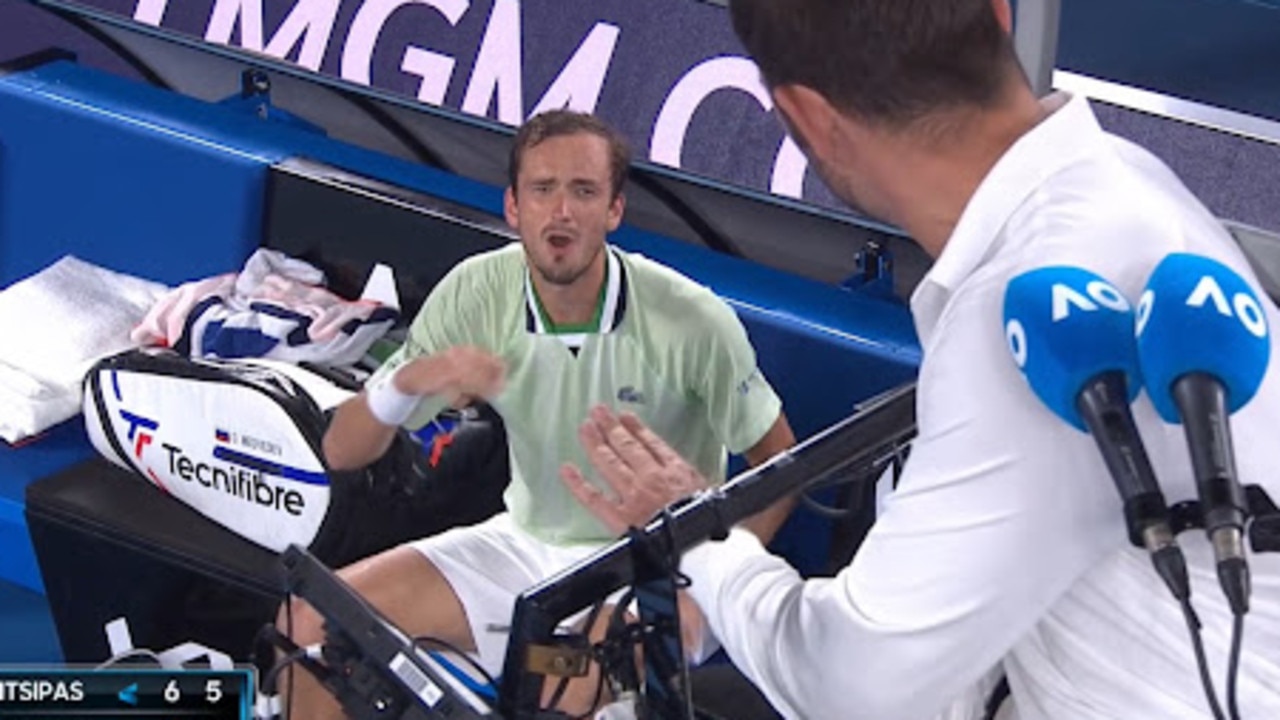 Daniil Medvedev absolutely losing it!