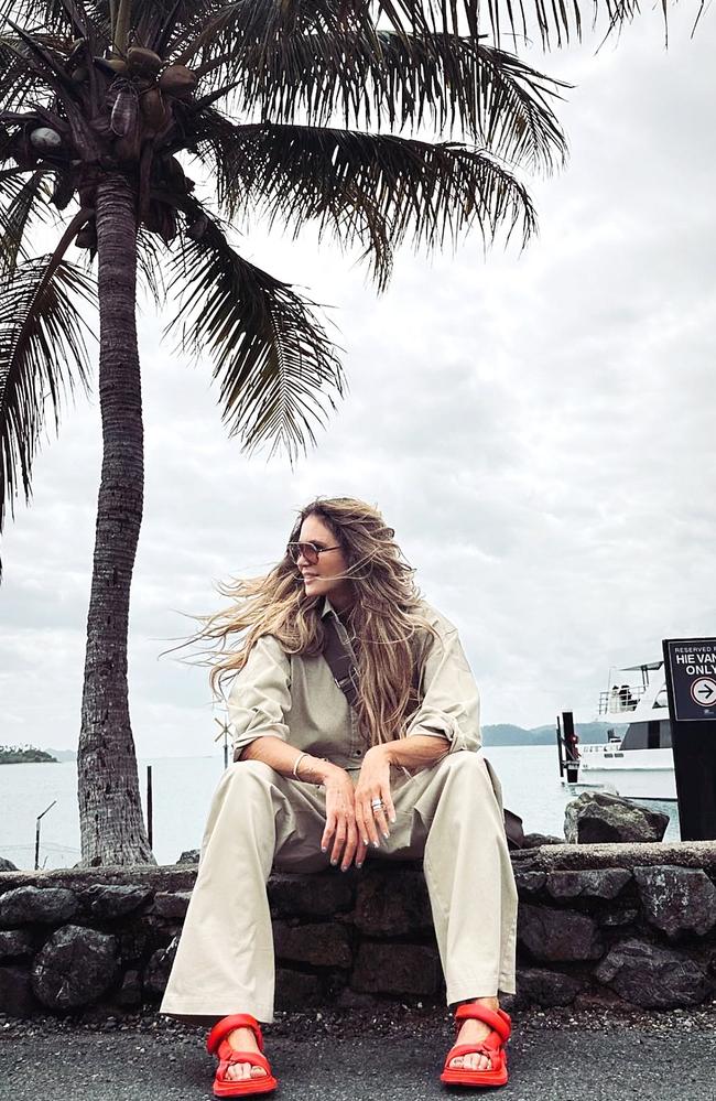 Instagram post of Elle Macpherson on Hayman Island.