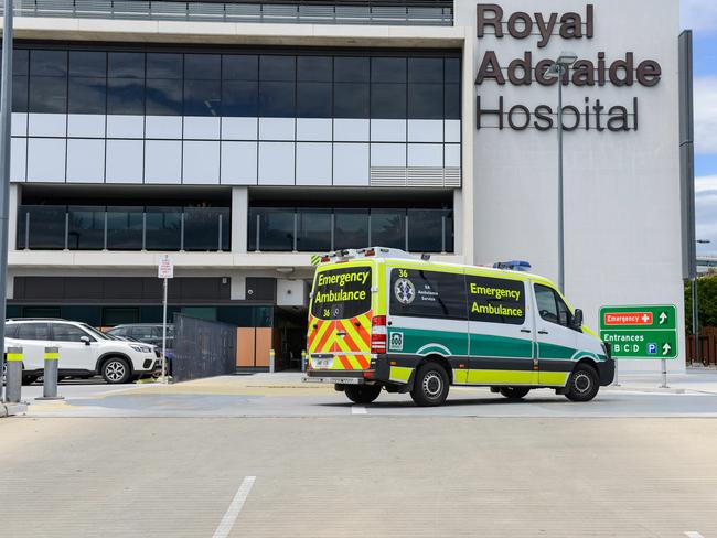 ADELAIDE, AUSTRALIA - NewsWire Photos OCTOBER 28, 2021: Ambulances entering the Royal Adelaide Hospital RAH. Picture: NCA NewsWire/Brenton Edwards