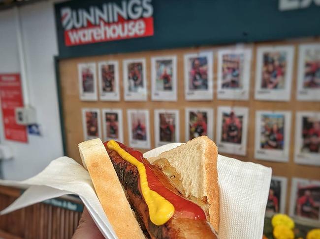 Images sourced from instagram Australians have been horrified to discover that bunnings is committing the ultimate act of cultural heresy by placing the onions underneath the sausage due to health and safety concerns.