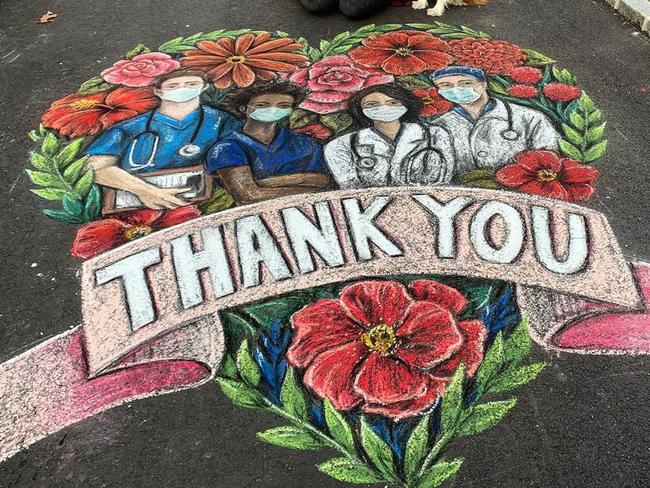 A beautiful tribute in New York to healthcare workers. Picture: @karabellaa/Instagram