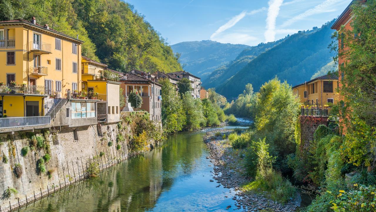 Tuscany are looking to rejuvenate the region by offering up to £25k to move there. Picture: istock