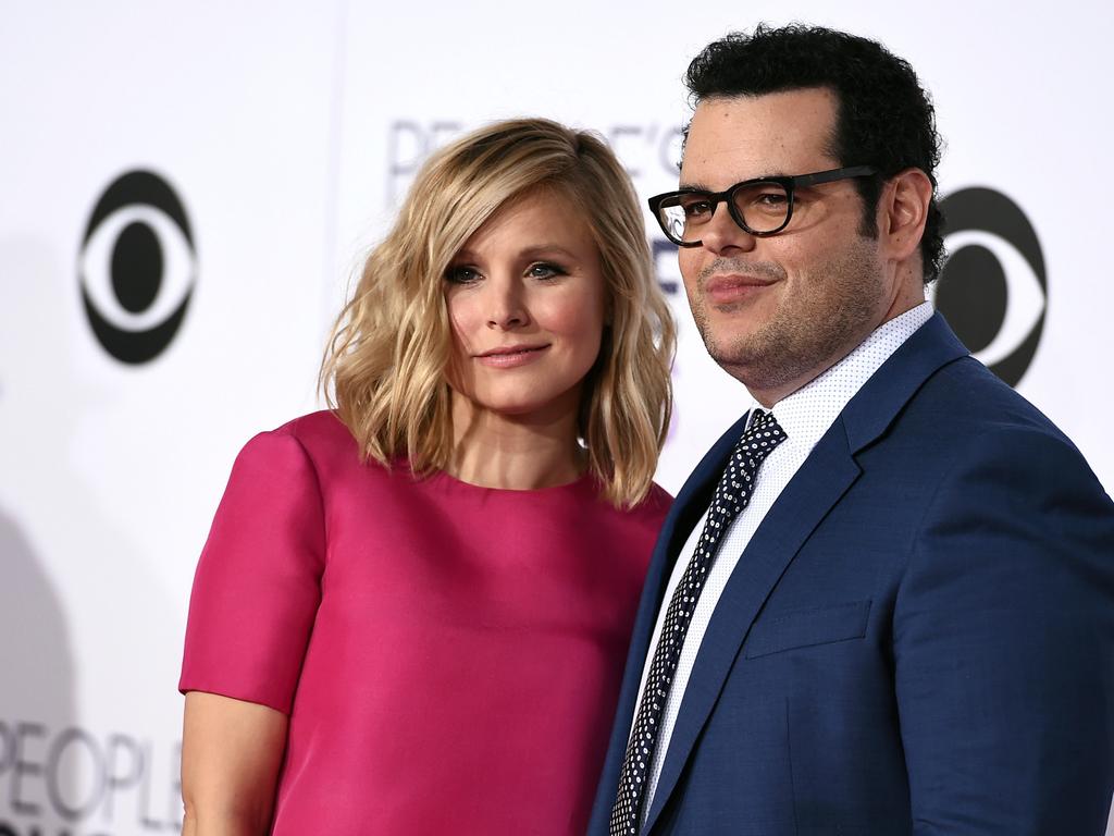 Kristen Bell and Josh Gad arrive at the People’s Choice Awards. Picture: AP