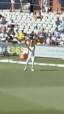 Mitch Starc lands first catch for day 3 of test match