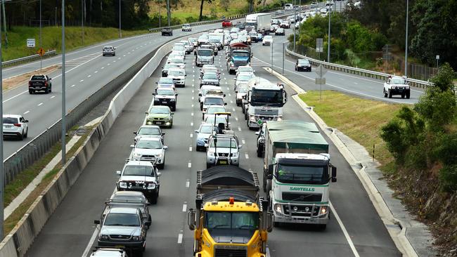 Traffic congestion on the Pacific Motorway near the Robina overpass where the lanes go from three to two Photo: David Clark