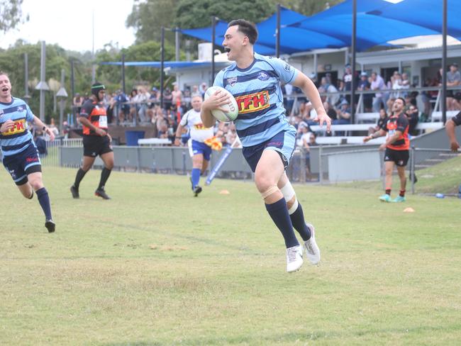 GCDRU round 2. Helensvale vs. Coomera. 1st Grade. Jamie McCaa scoring. 13 April 2024 Helensvale Picture by Richard Gosling