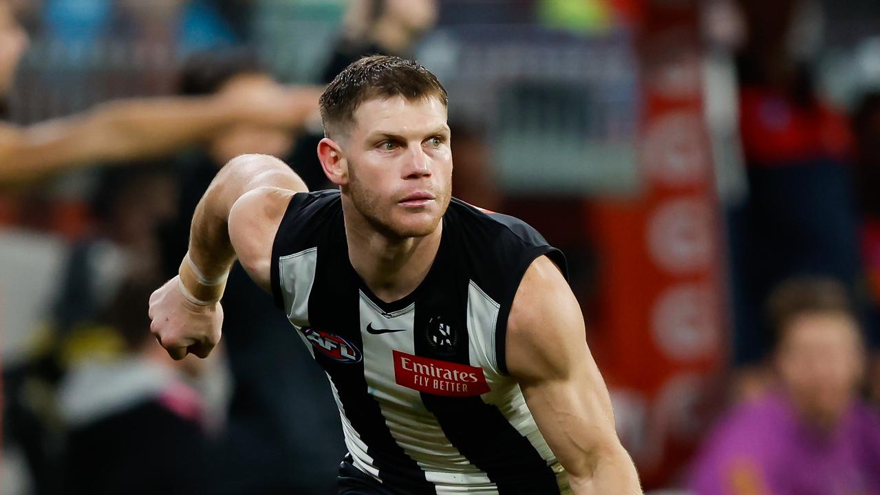 MELBOURNE, AUSTRALIA - SEPTEMBER 07: Taylor Adams of the Magpies in action during the 2023 AFL First Qualifying Final match between the Collingwood Magpies and the Melbourne Demons at Melbourne Cricket Ground on September 07, 2023 in Melbourne, Australia. (Photo by Dylan Burns/AFL Photos via Getty Images)