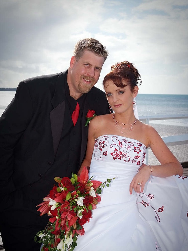 Troy Burns and Leanne Johnstone were married on April 19, 2008 at Hervey Bay.