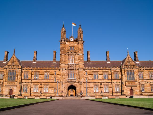 "The main quadrangle building of the University of Sydney, seen from the front lawns. Established in 1850, the university is the oldest in Australia and Oceania."