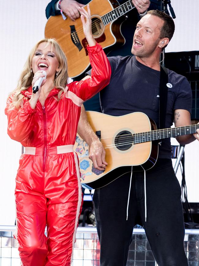 Kylie Minogue and Chris Martin perform on the Pyramid stage at Glastonbury Festival at Worthy Farm, Pilton on June 30, 2019. Photo: Ian Gavan/Getty Images.