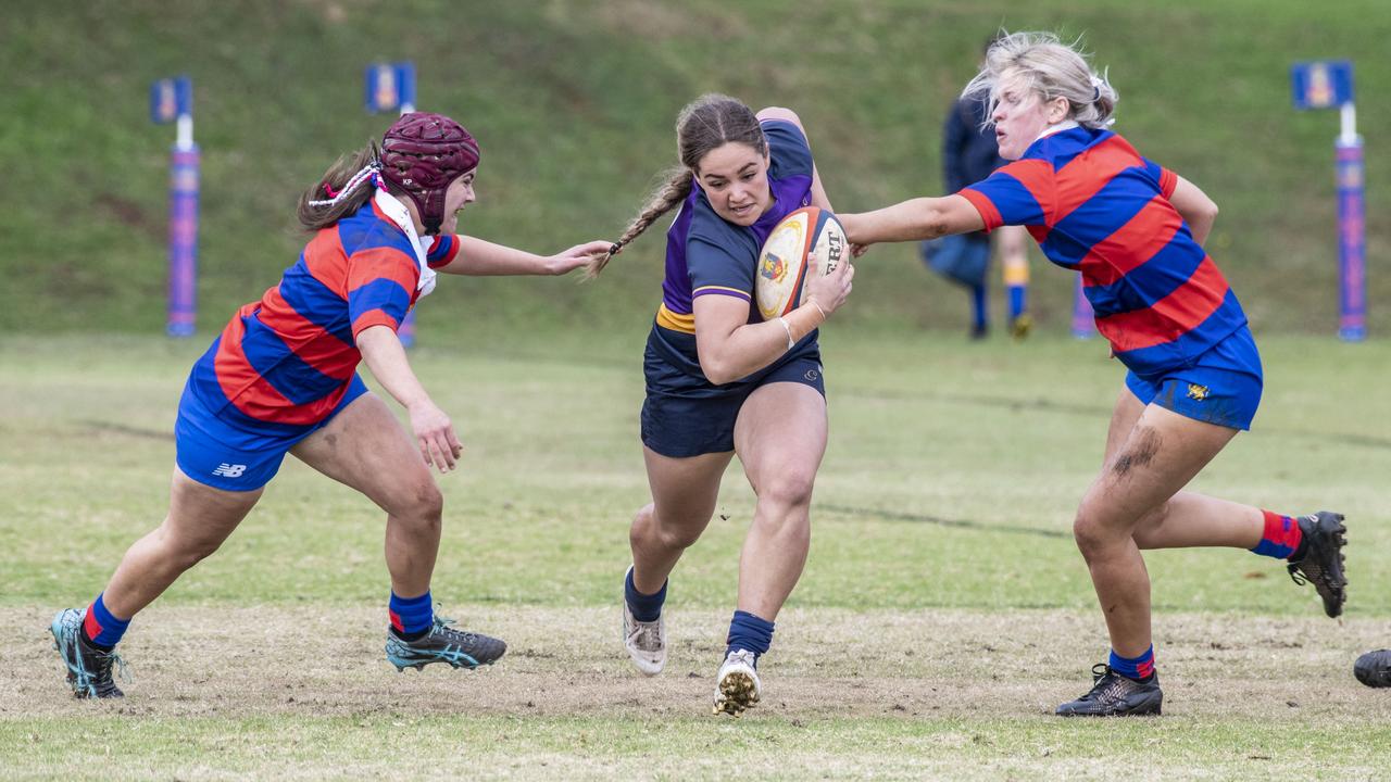 Sienna Norris for Glennie. Selena Worsley Shield game2. Girl's rugby 7s Downlands vs Glennie. Saturday, August 6, 2022. Picture: Nev Madsen.