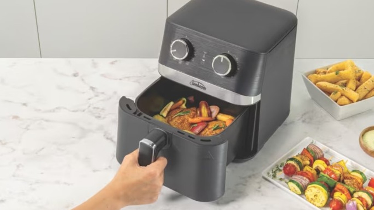 The Sunbeam 4 Litre Alinea Manual Diamond Force Air Fryer has been slashed to just $69. Picture: The Good Guys