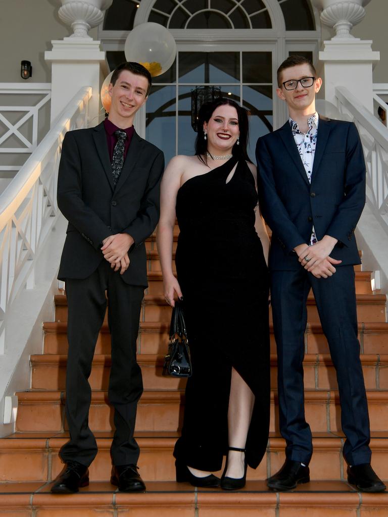 Photos | Northern Beaches State High students step out for 2023 formal ...