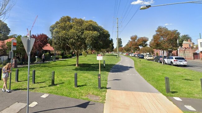 The shared path that runs along Park St, Carlton North.