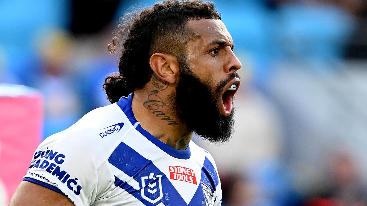 GOLD COAST, AUSTRALIA - SEPTEMBER 03: Josh Addo-Carr of the Bulldogs celebrates after scoring a try during the round 27 NRL match between the Gold Coast Titans and Canterbury Bulldogs at Cbus Super Stadium on September 03, 2023 in Gold Coast, Australia. (Photo by Bradley Kanaris/Getty Images)