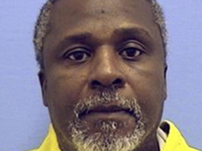 This undated photo provided by the Illinois Department of Corrections shows inmate Alstory Simon. On Thursday, Oct. 30, 2014, a Cook County judge ordered the release of Simon, whose confession helped free a death row inmate in a 1982 double killing. Simon’s confession in the high-profile case led to the 1999 release of Anthony Porter, who had spent 16 years on death row and whose supporters maintained he was wrongfully convicted. (AP Photo/Illinois Department of Corrections)